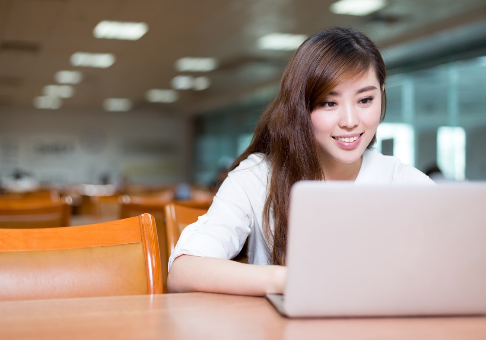 student doing online test prep